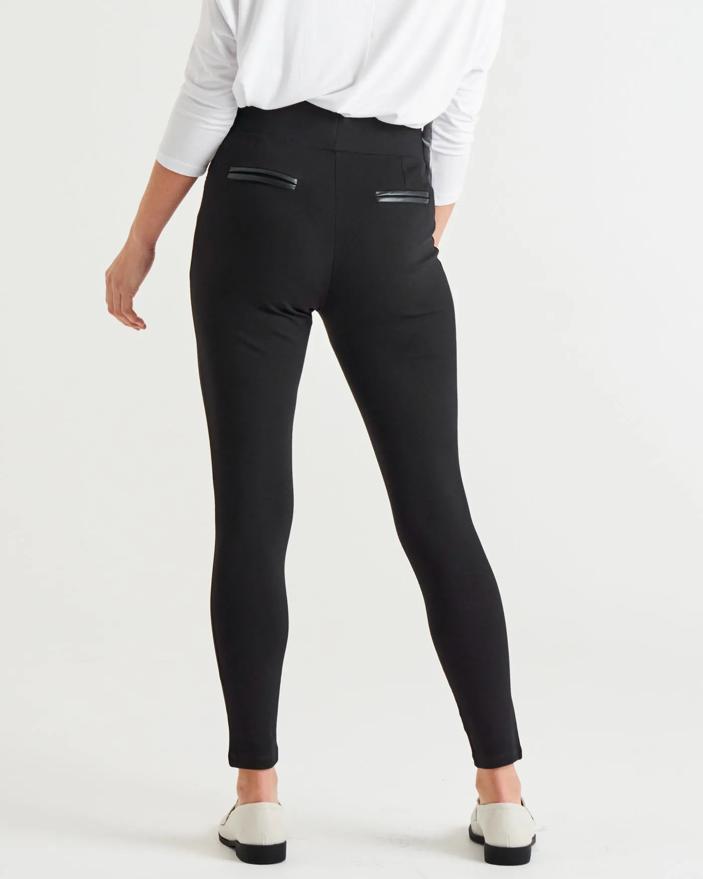 Betty Basics Gwen Ponte Legging - Black