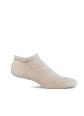 Elevate Micro Socks