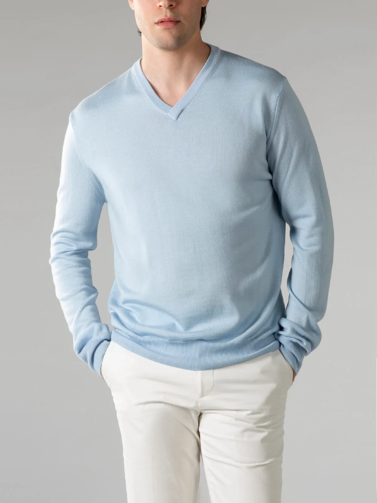 Extrafine Merino V-Neck Light Blue