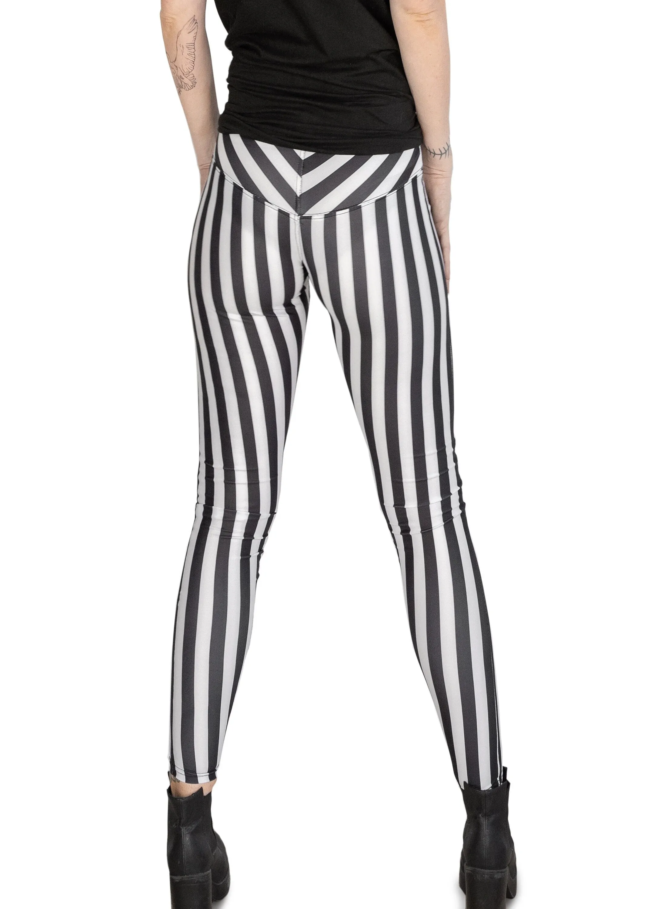 Goth circus striped leggings | in Black / White