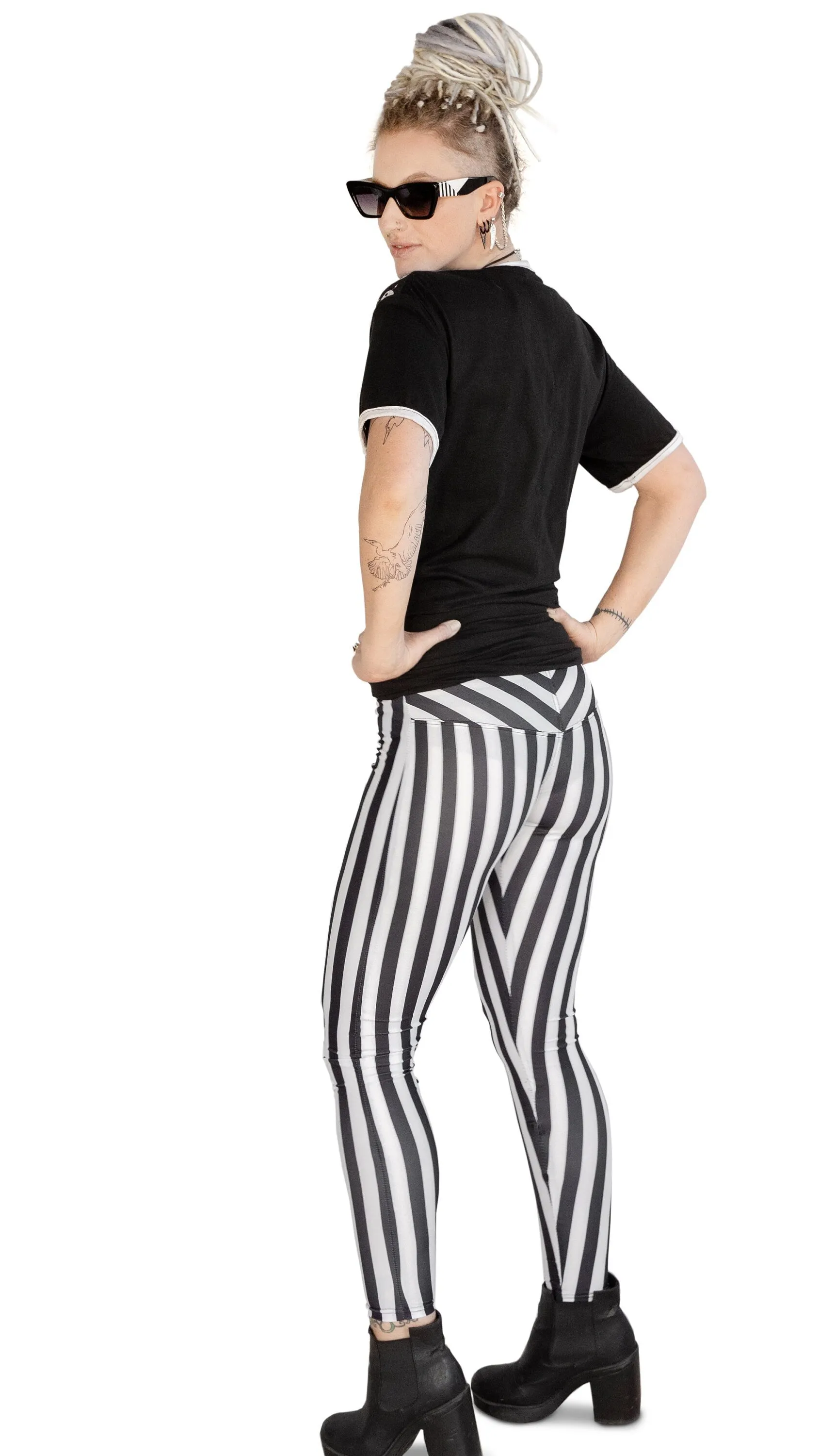 Goth circus striped leggings | in Black / White