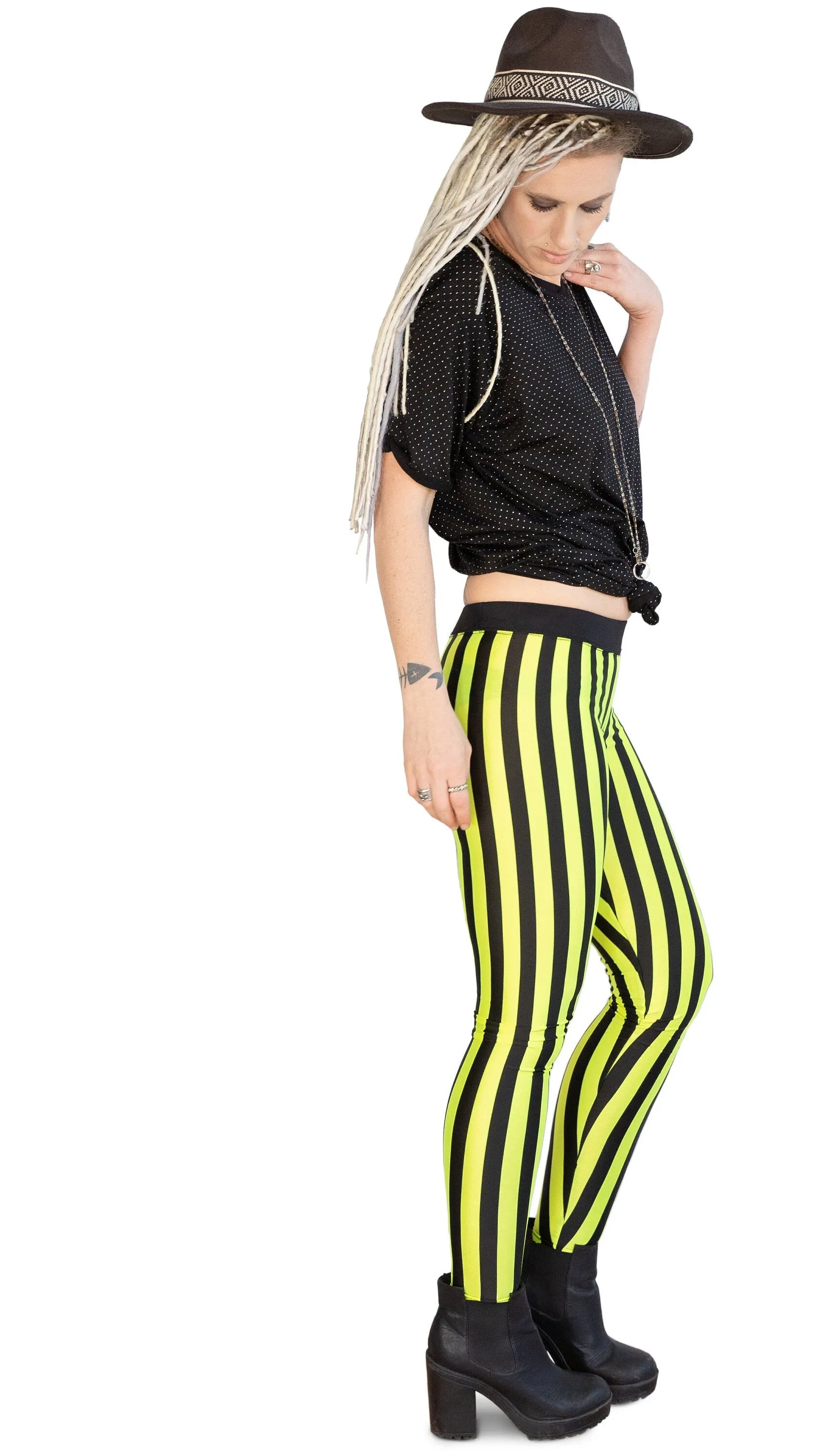 Goth circus striped leggings | in Black / yellow