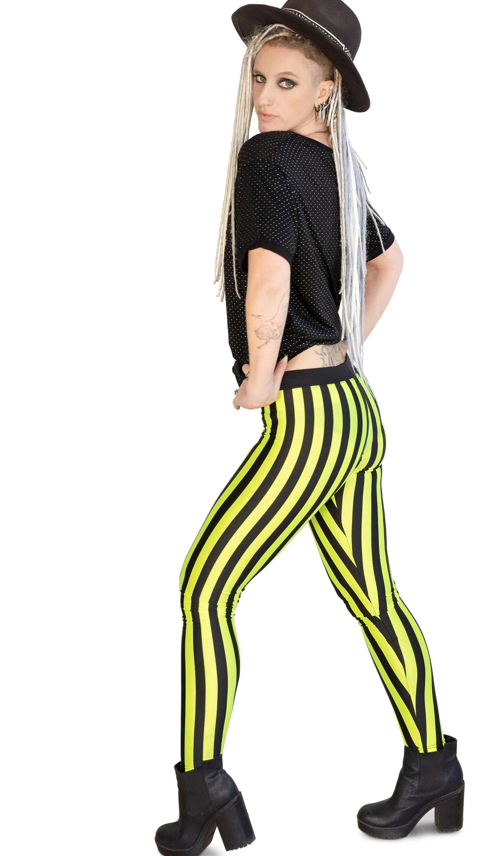 Goth circus striped leggings | in Black / yellow