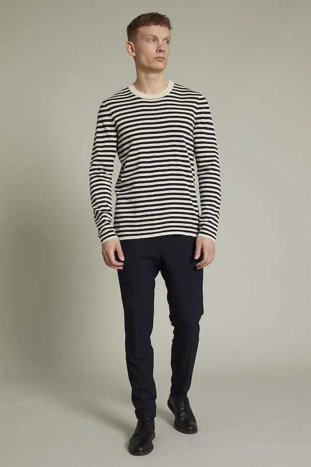 Matinique Malennon H 100% Cotton Stripe Sweater in Dark Navy