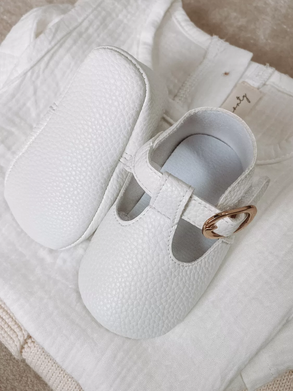 White Leatherette Textured Pram Shoes